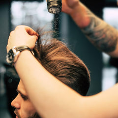 TRENDSTARTER Thickening Fiber Powder delivering a natural matte finish.