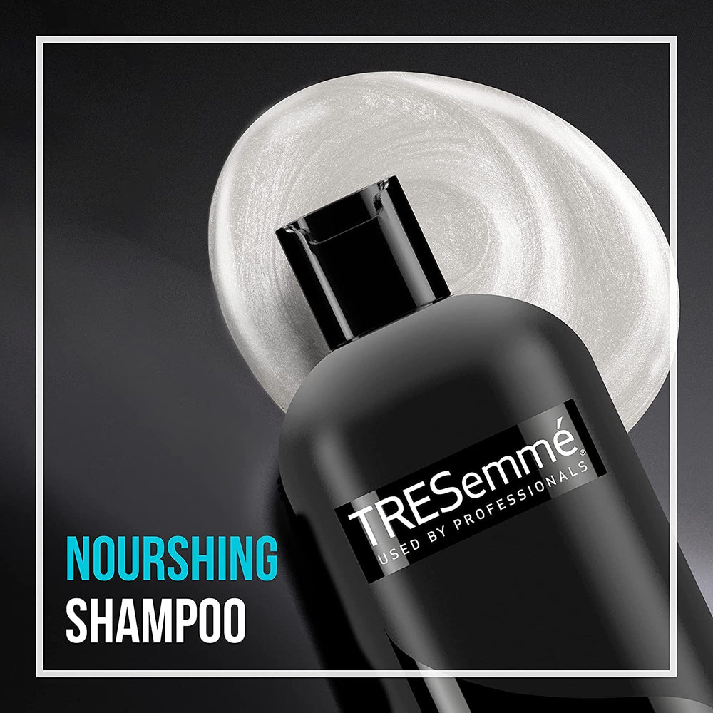 After-wash hair with TRESemmé Anti-Breakage appears smoother and more manageable