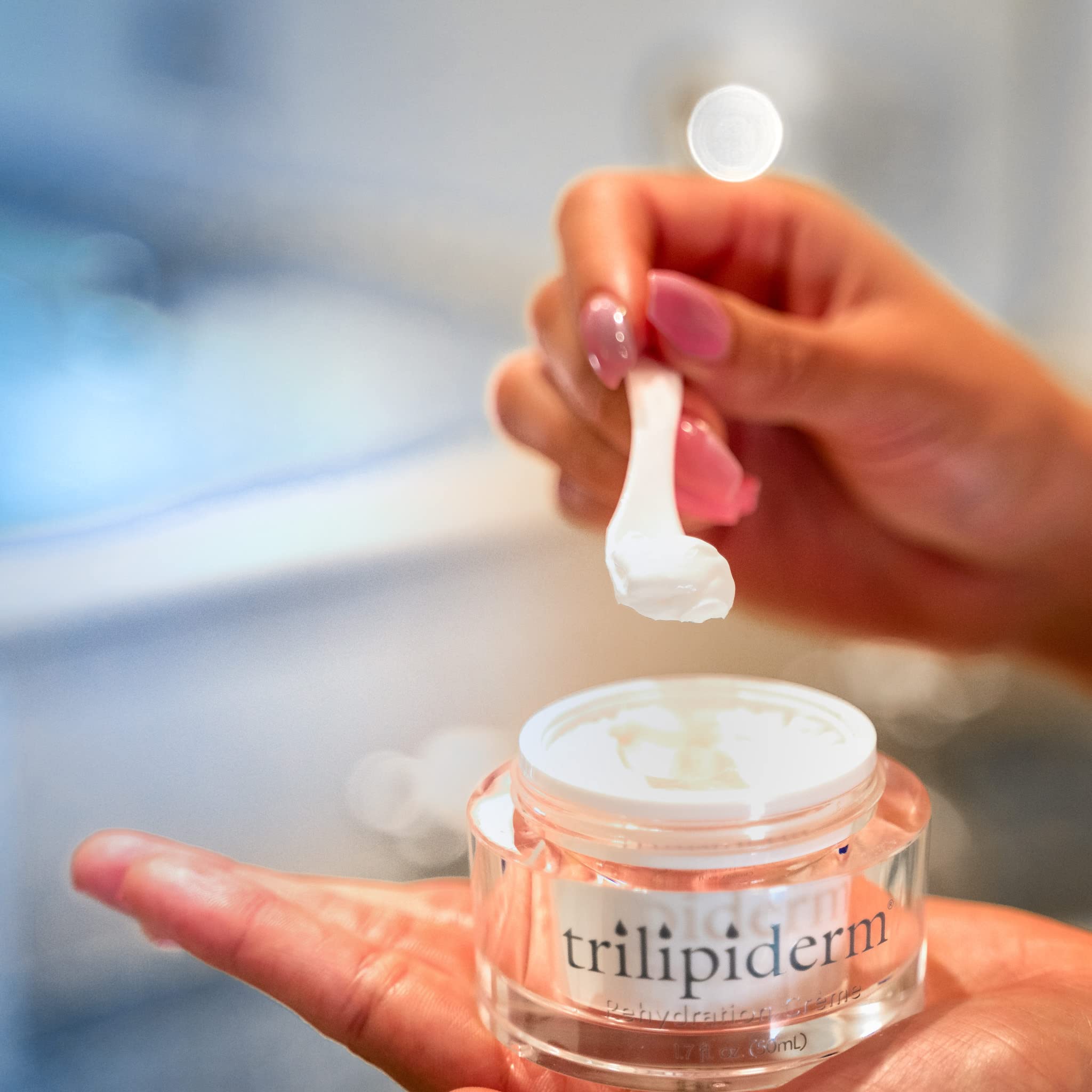 Trilipiderm Night Cream jar with label underlines premium formulation