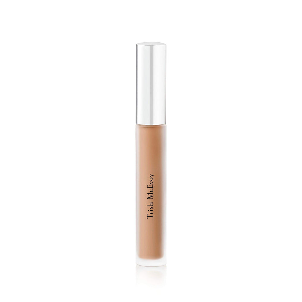 Trish McEvoy Eye Base Essentials Tan lid close-up shows natural tint and brightening