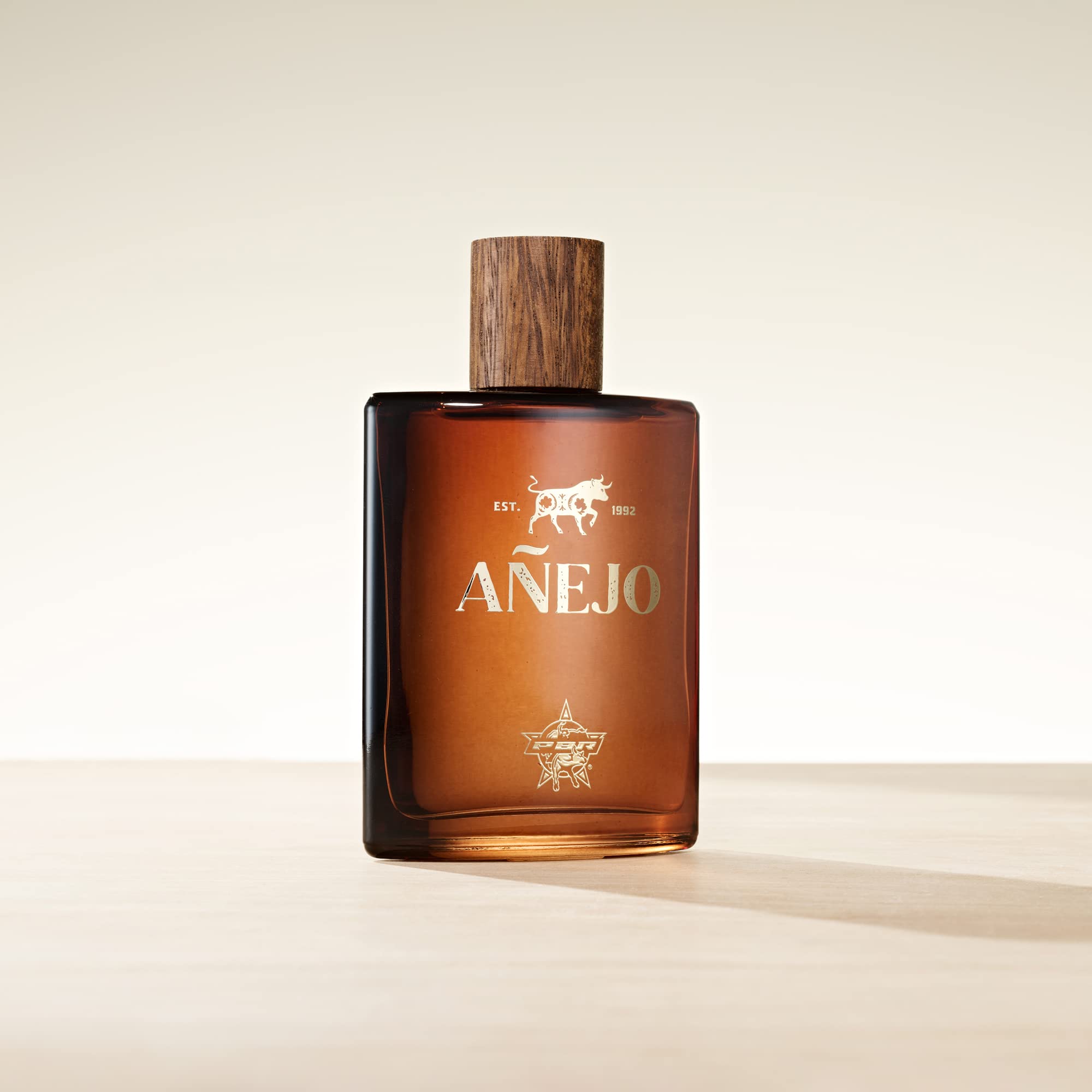 Label highlights top, mid, and dry notes in the Tru Western Anejo formula