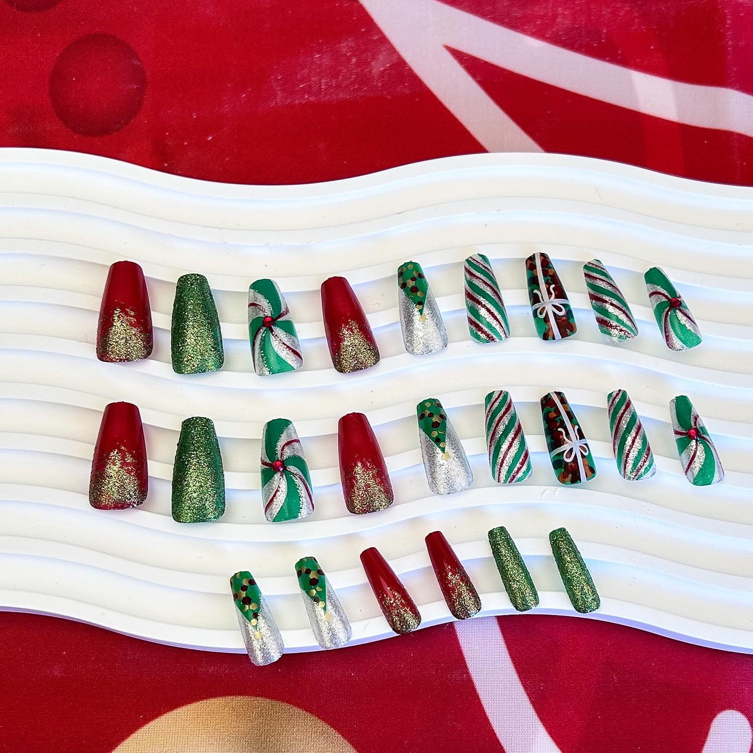 TULOBI jelly glue included for quick, secure nail fit.