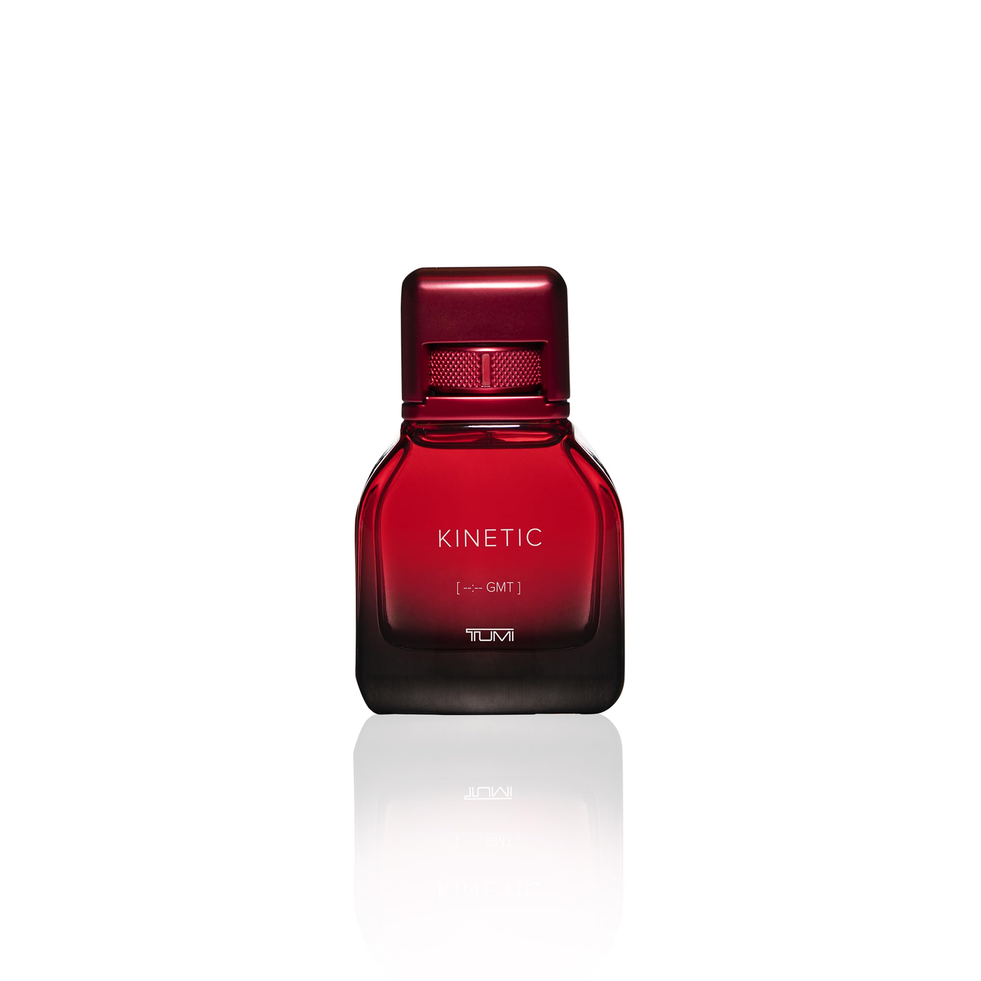 TUMI KINETIC close-up cap highlighting premium detailing and control.