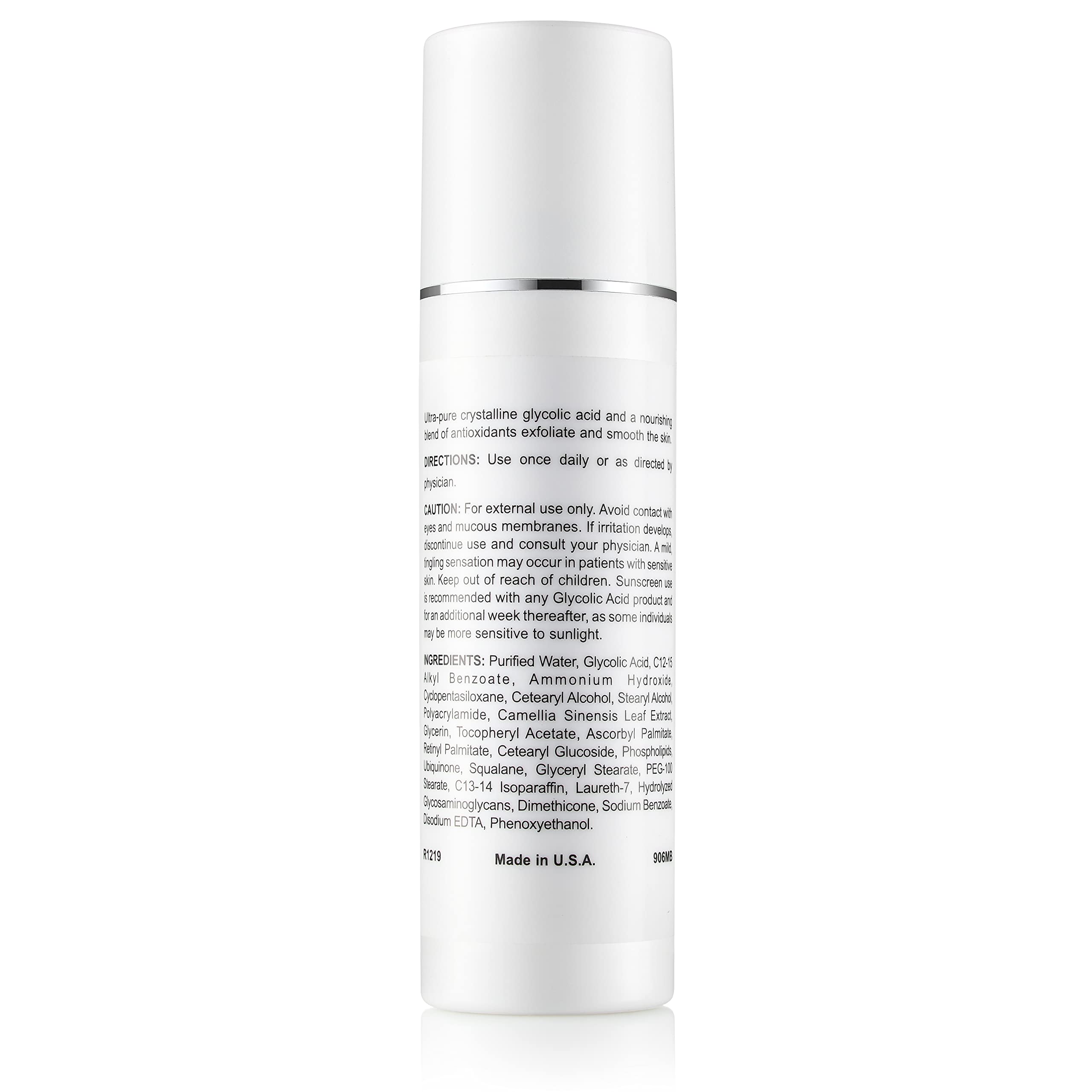 Tutta La Pelle Glycolic Cream day and night application demo suggests matte finish