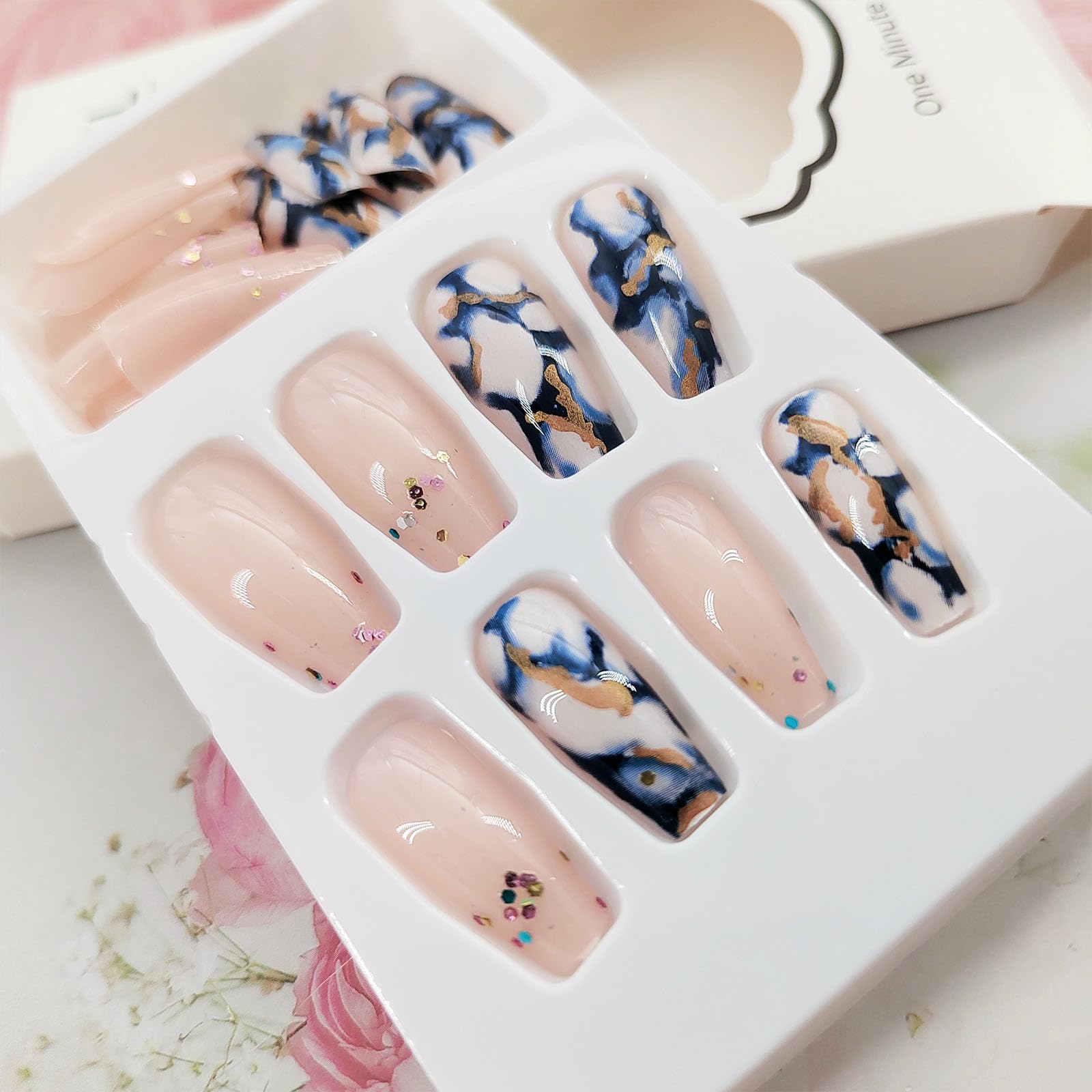 TUZANDW nude glossy full-cover nails for seamless manicure.