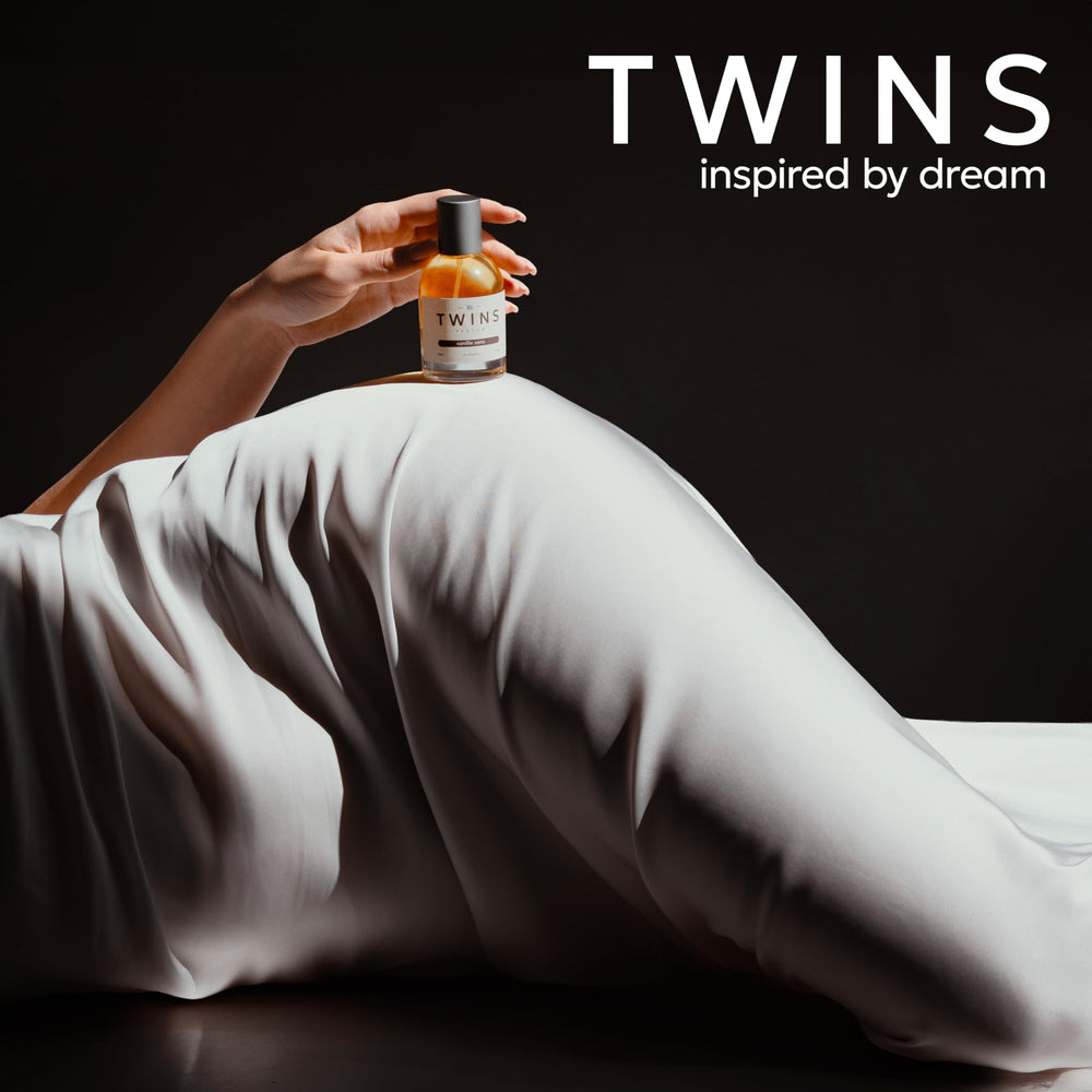 TWINS PARFUM Impression Bac. Roug. 540 gift-wrapped display signals premium present.