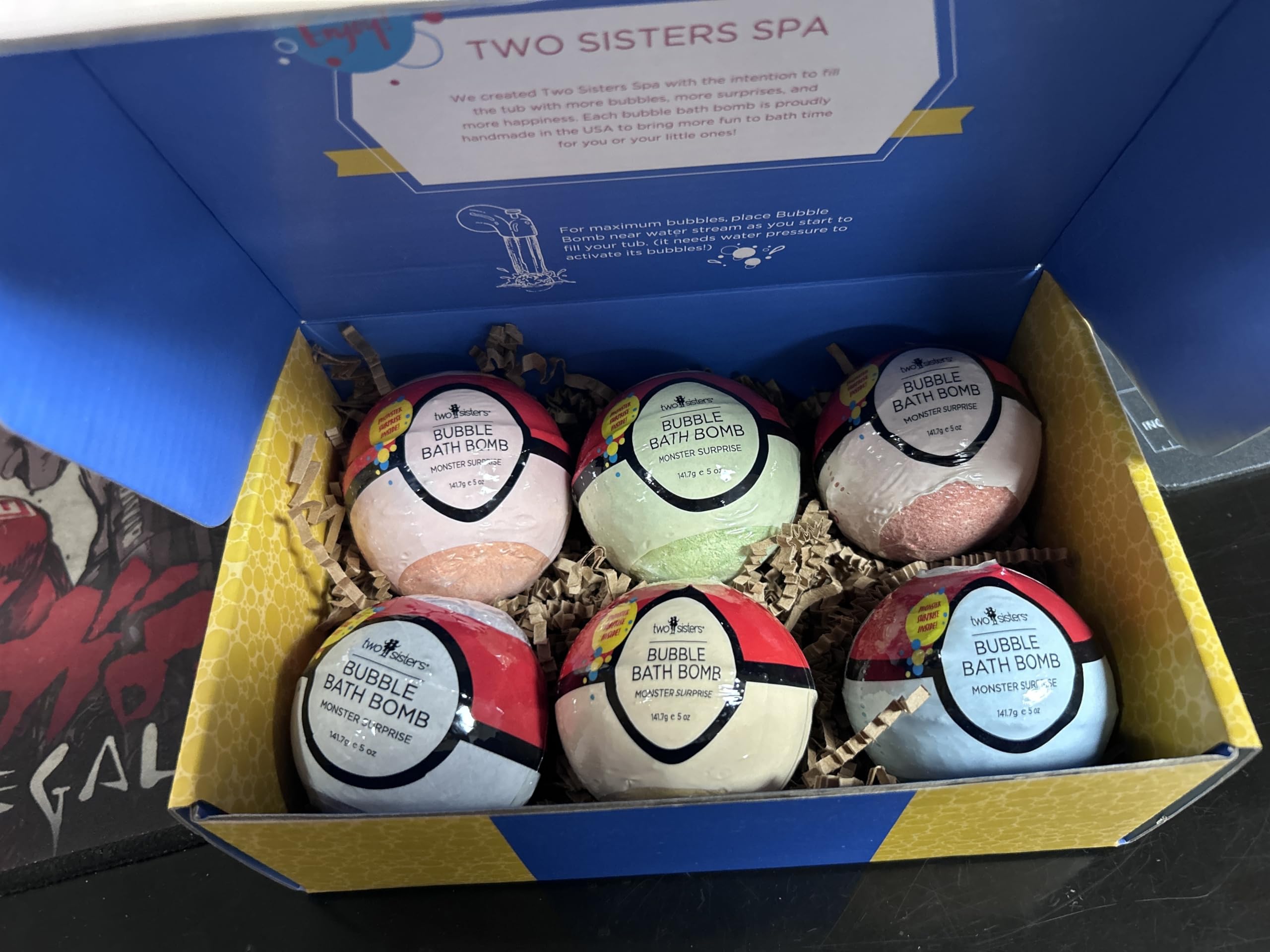 Two Sisters Poke Monster bombs show colors and bubbles for playful baths