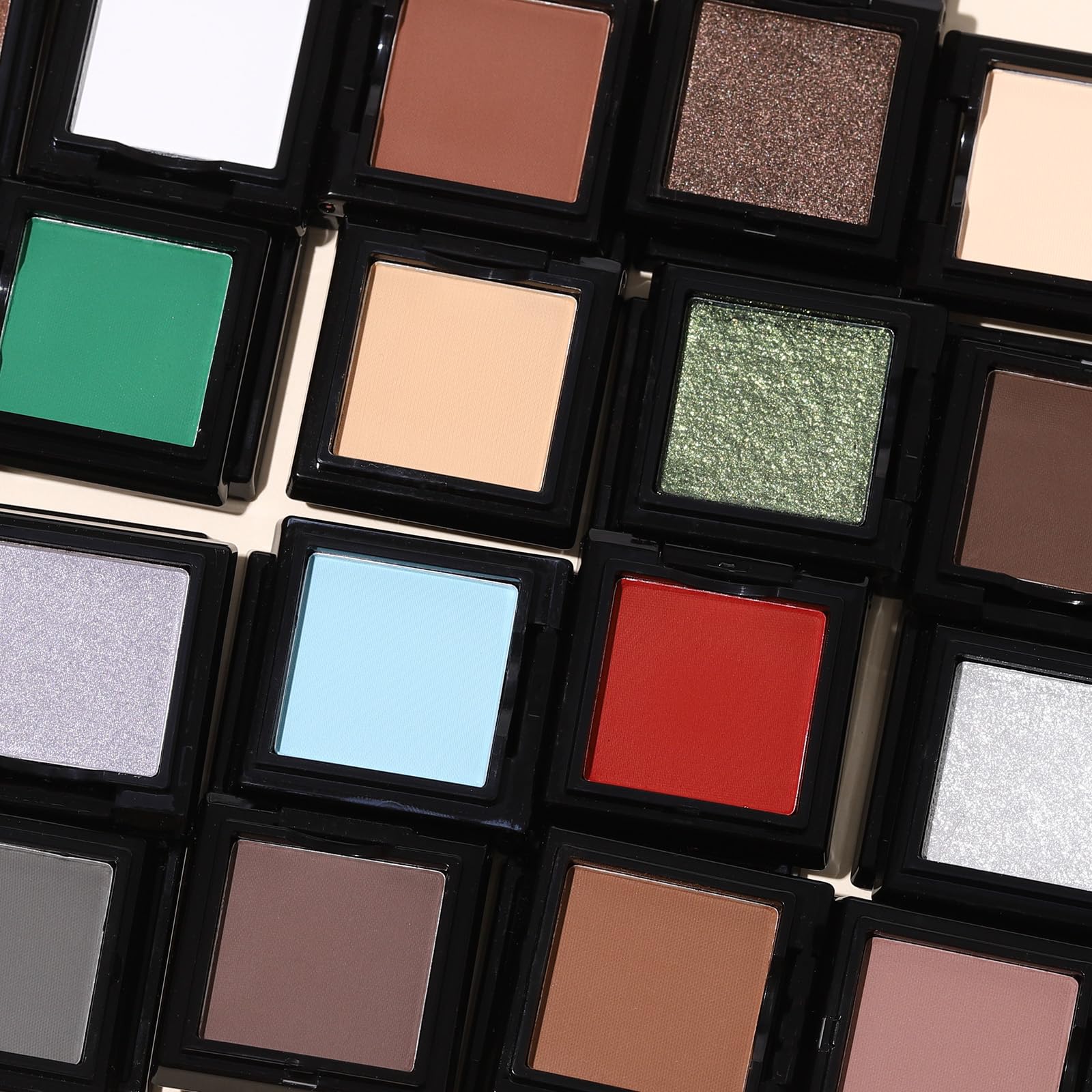 UCANBE Caramel Brown compact travel-friendly palette for on-the-go touch-ups