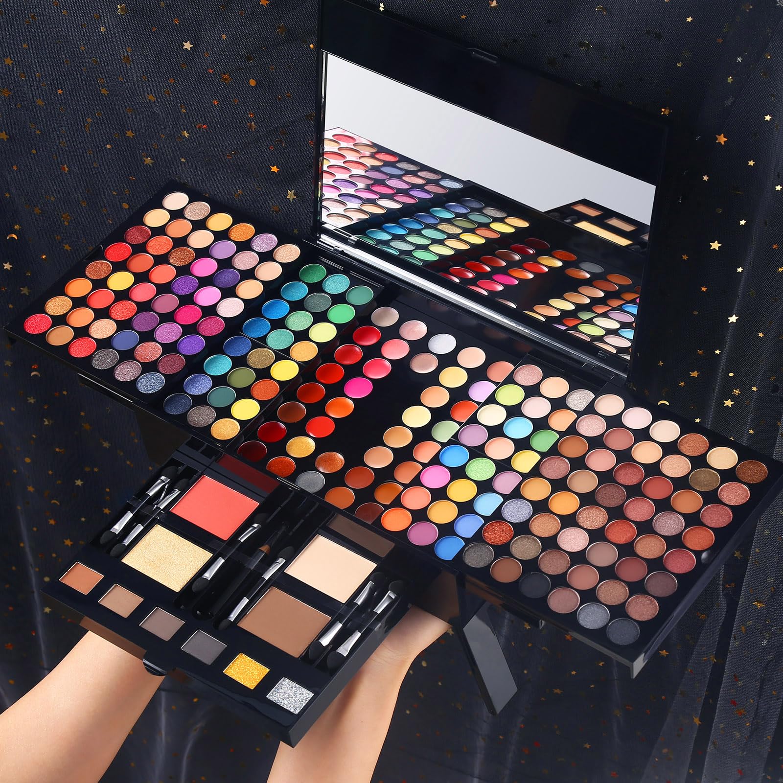 UCANBE pinceaux maquillage, kit pratique pour une application fluide.