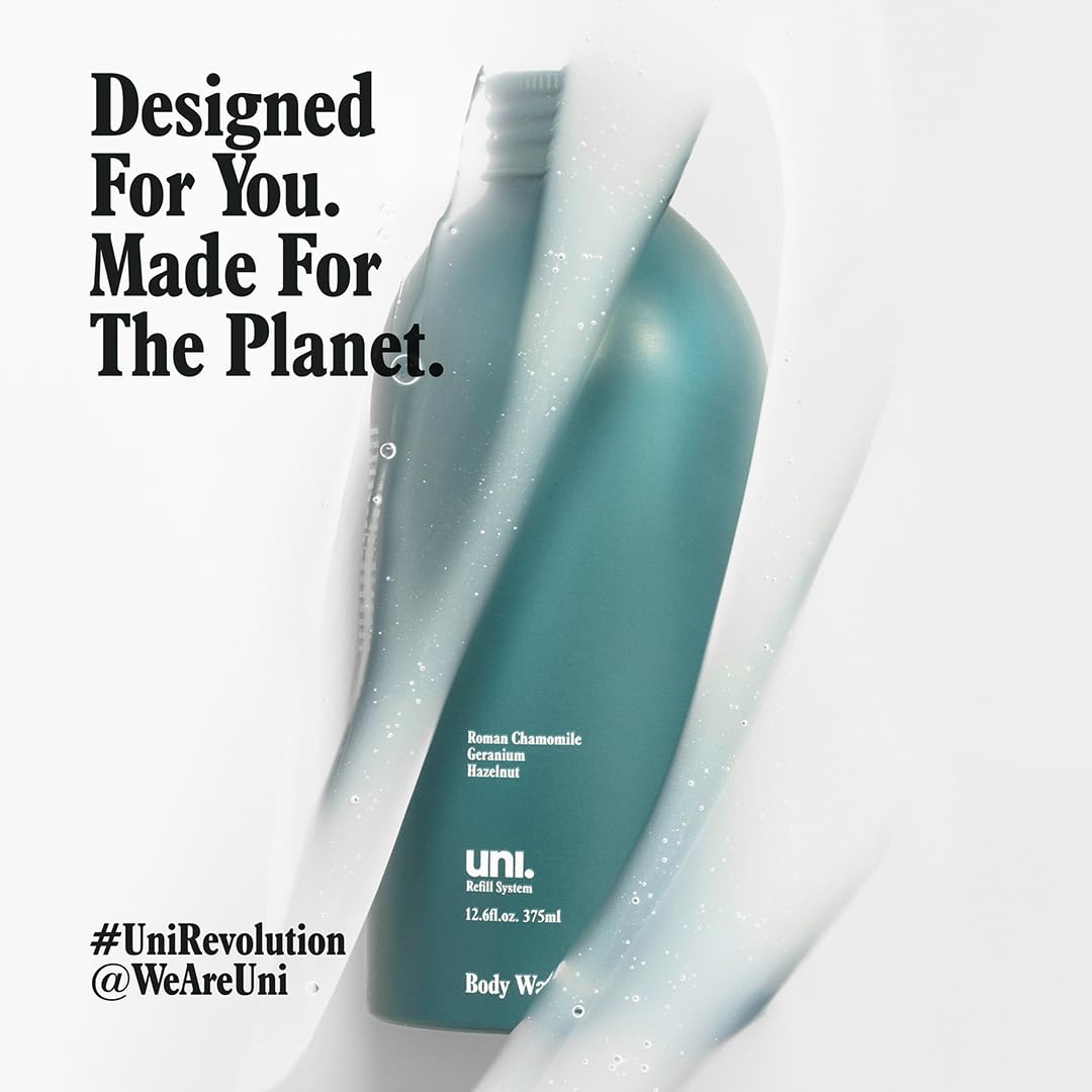 Daily-use action of Uni Skin Shield for a gentle cleanse.