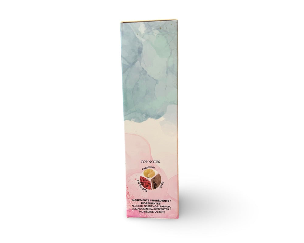 United Scents Amazing Things Pour Femme spray bottle enables easy precise application.