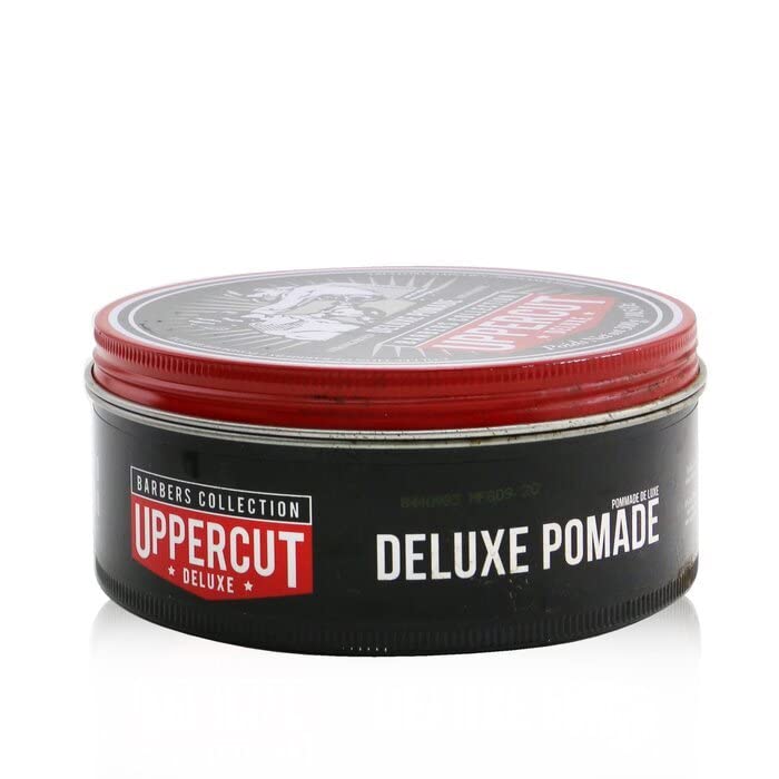 Coconut scent note enhances the grooming routine.
