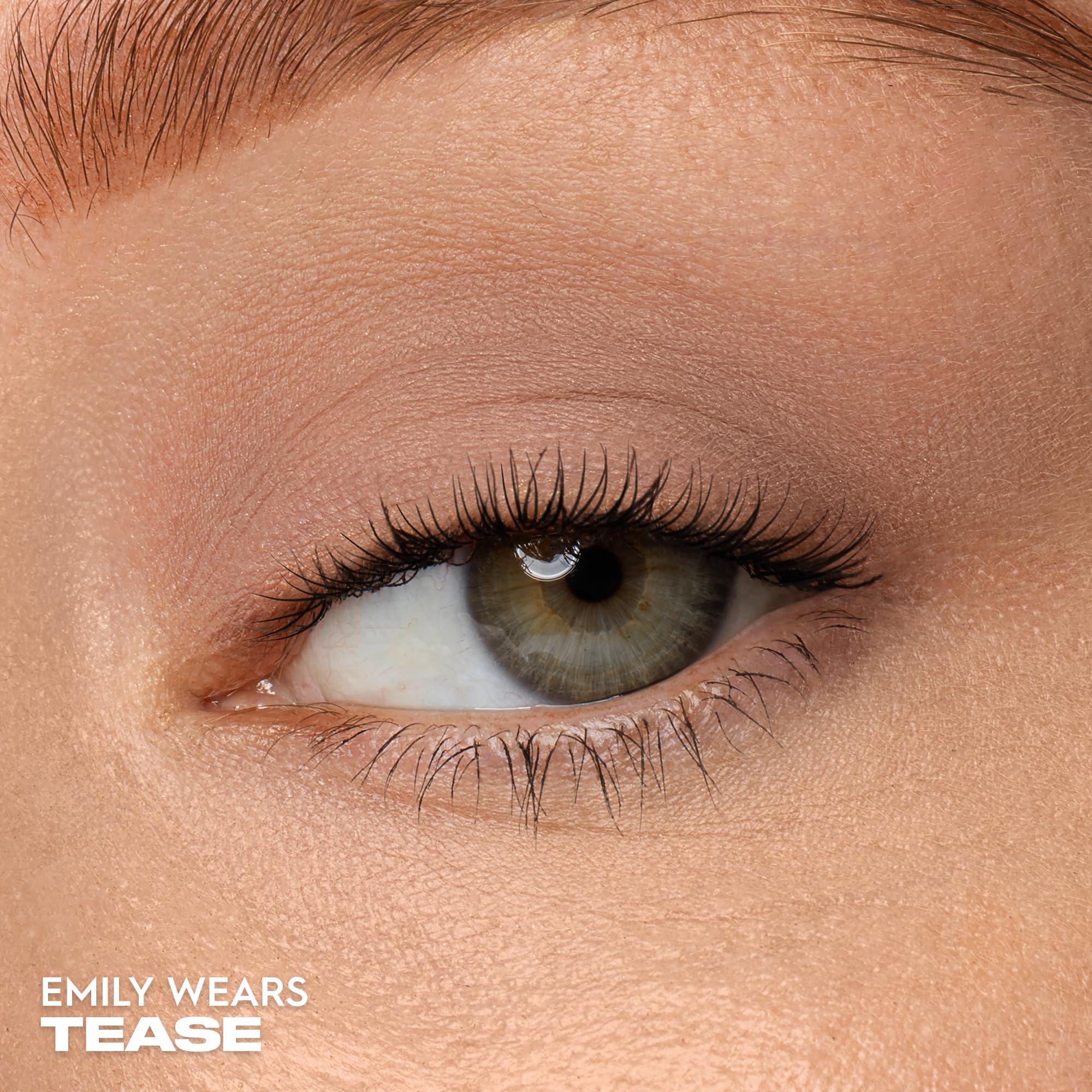 Urban Decay 24/7 Eyeshadow Tease swatches show smooth, blendable texture for easy application