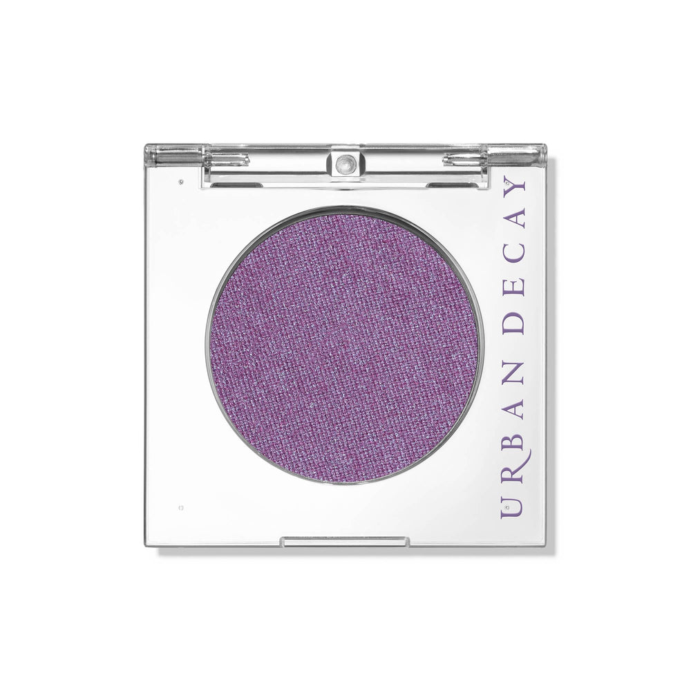 Urban Decay 24/7 Eyeshadow single swatch shows rich pigment and smooth blend.