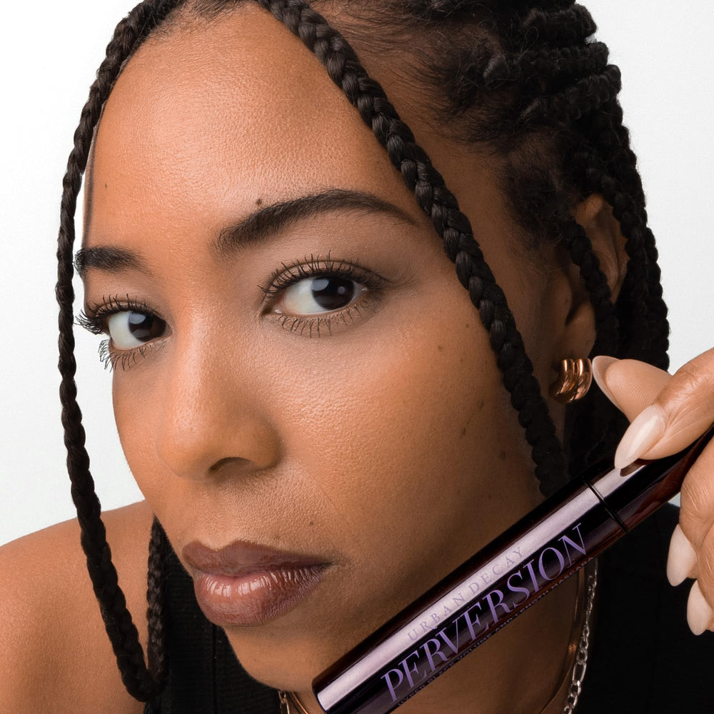 Urban Decay Perversion Mascara travel-size vegan and cruelty-free formula highlighted.