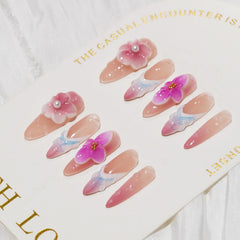Vanesseva 3D flower nails add luxurious texture and depth