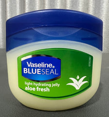 Vaseline Aloe Fresh 100 ml bottle ready for daily skin hydration.