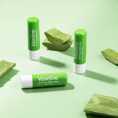 Vaseline Lip Therapy Cocoa Butter cream delivers rich, comforting nourishment