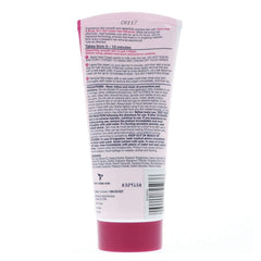 Veet gel cream texture close-up, easy spread for even application.