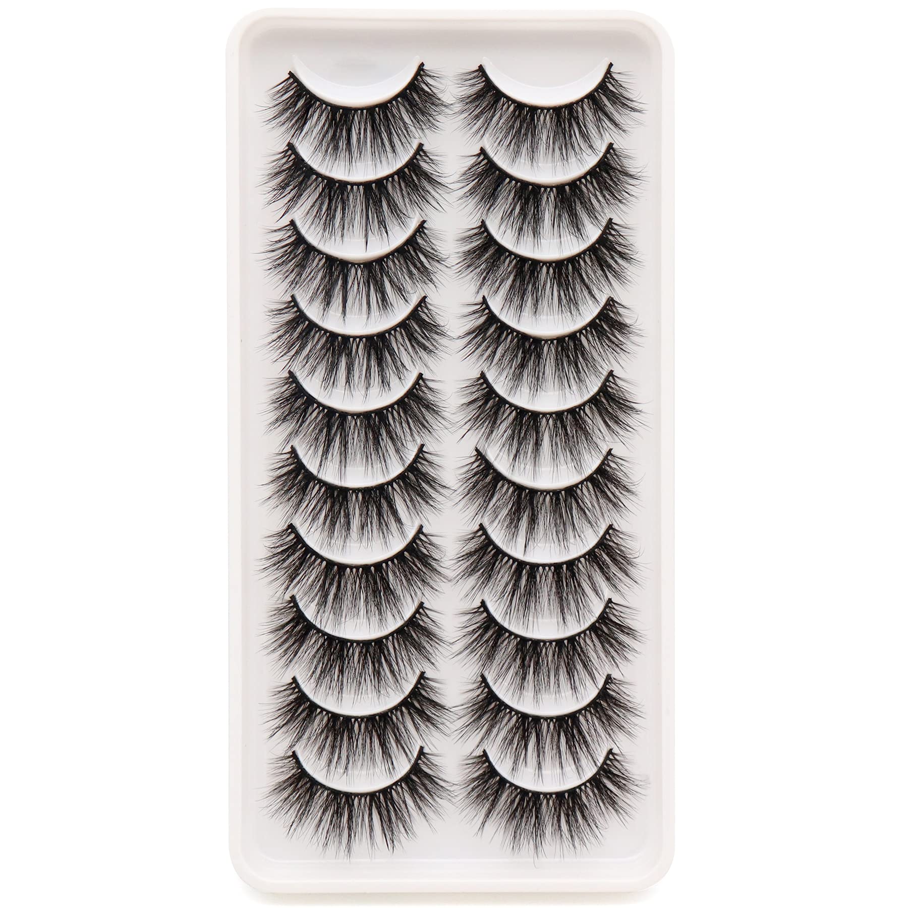 Veleasha Lashes on-eye example showing subtle volume without heaviness.