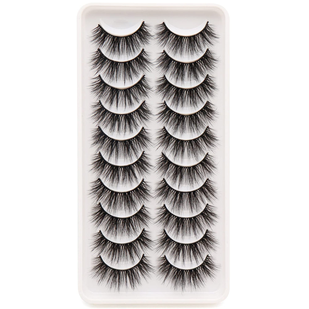 Veleasha Lashes on-eye example showing subtle volume without heaviness.
