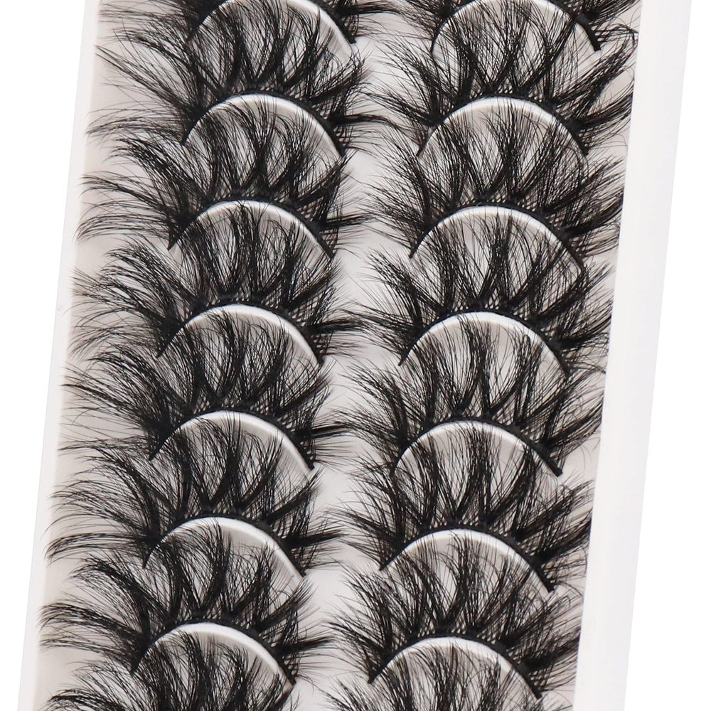 Veleasha natural look lashes 10-pair set enhances subtle definition.