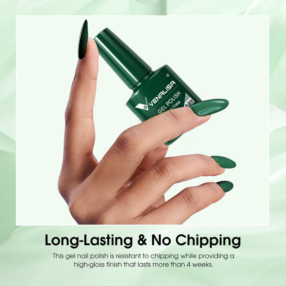 Venalisa emerald gel polish being cured under UV/LED light