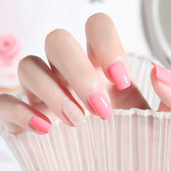 VENALISA brush detail reveals smooth, easy application for a flawless manicure at home