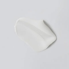 Application shot of Versed Dew Point gel moisturizer on clean skin