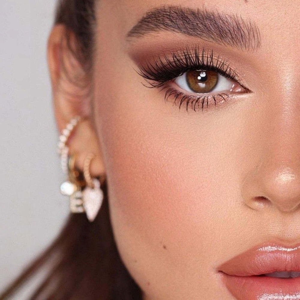 VEYESBEAUTY Final look: fluffy, natural-feeling lashes with lightweight comfort.