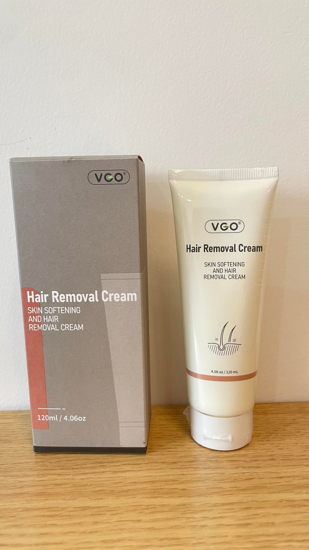 VGO Bikini Gel pump in use demonstrates fast, mess-free dispensing.