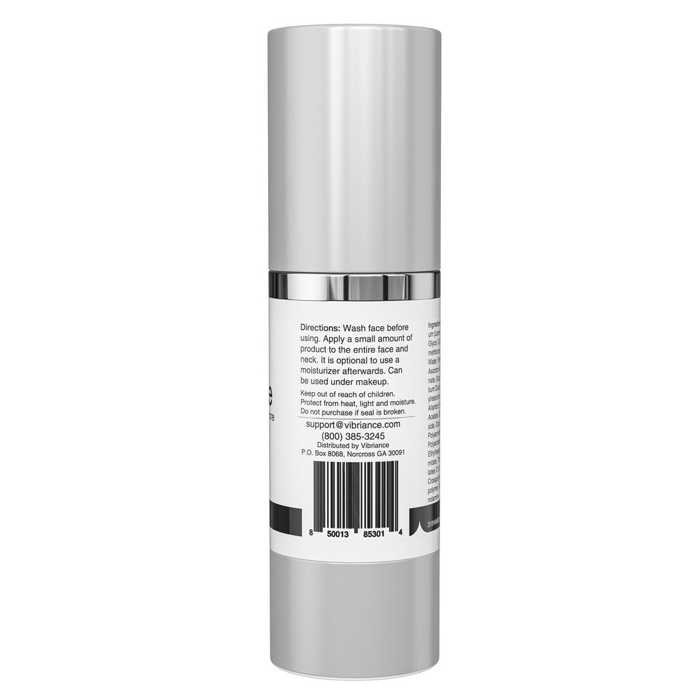 Under-eye area application demonstrating gentle hydration