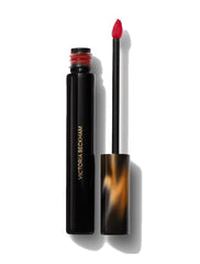 Victoria Beckham Beauty Lip Tint Bitten Effect close-up outlining cupid's bow for natural color