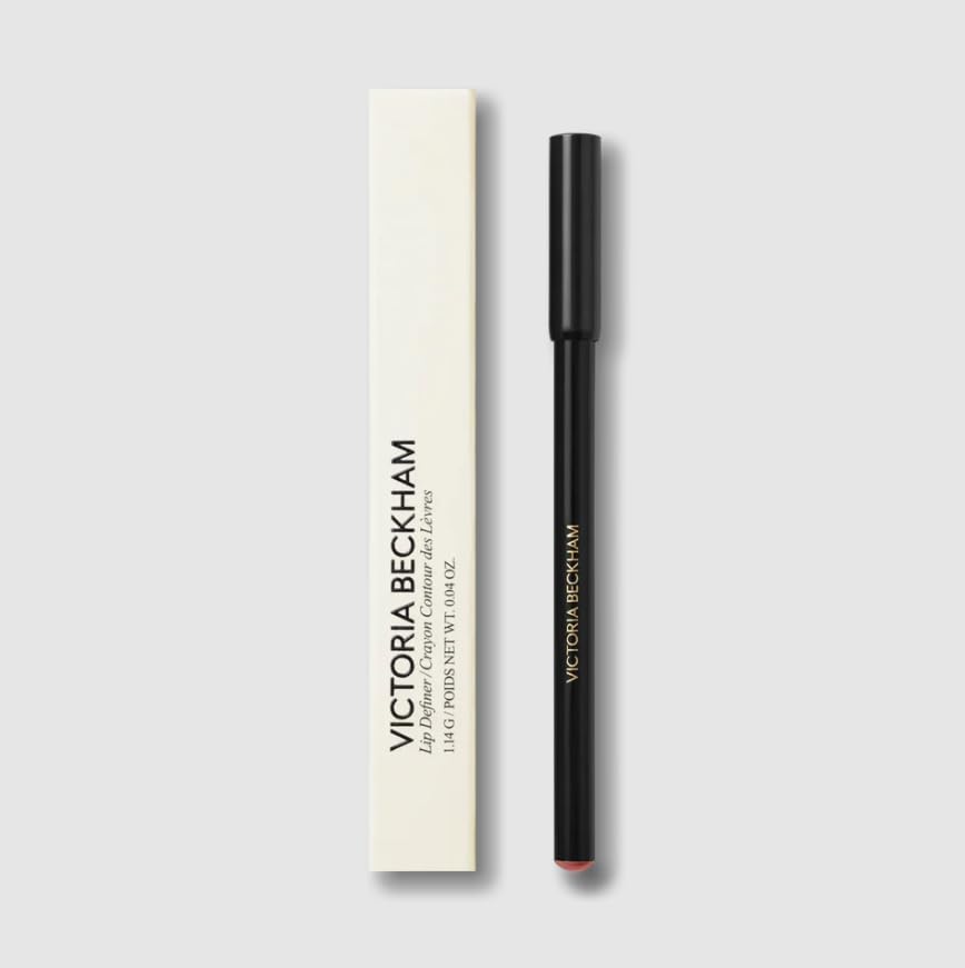 Victoria Beckham Lip Definer No. 03 application on lips shows a smooth, tug-free line.