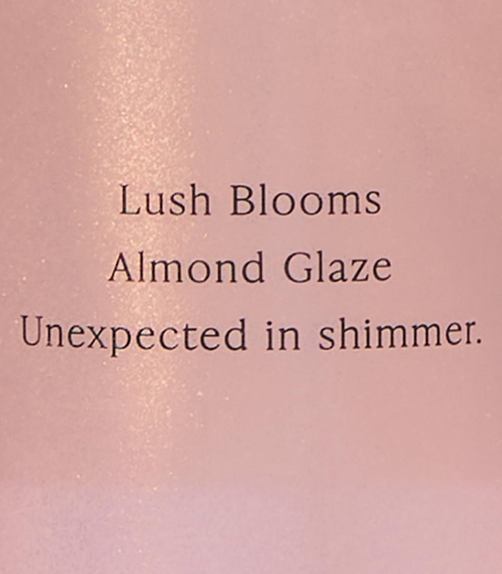 Soft blooms and almond glaze notes create a wearable, mood-lifting scent.