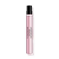 Viktor&Rolf Flowerbomb Extreme bottle closeup highlighting bold florals for confident wear.