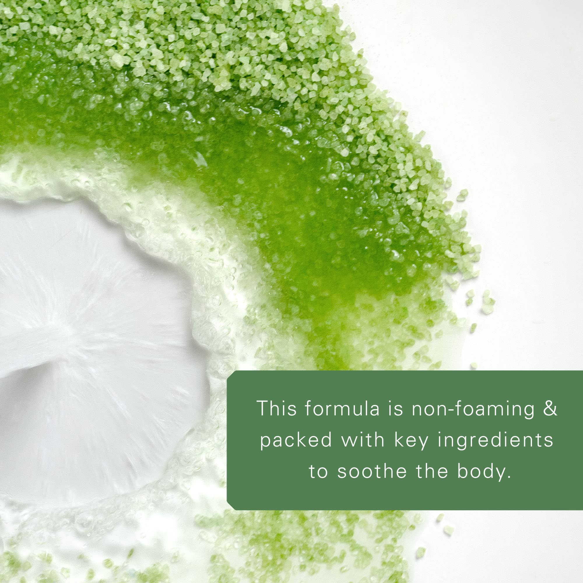 Easy-to-use capful of Village Naturals Therapy Muscle Bath Soak