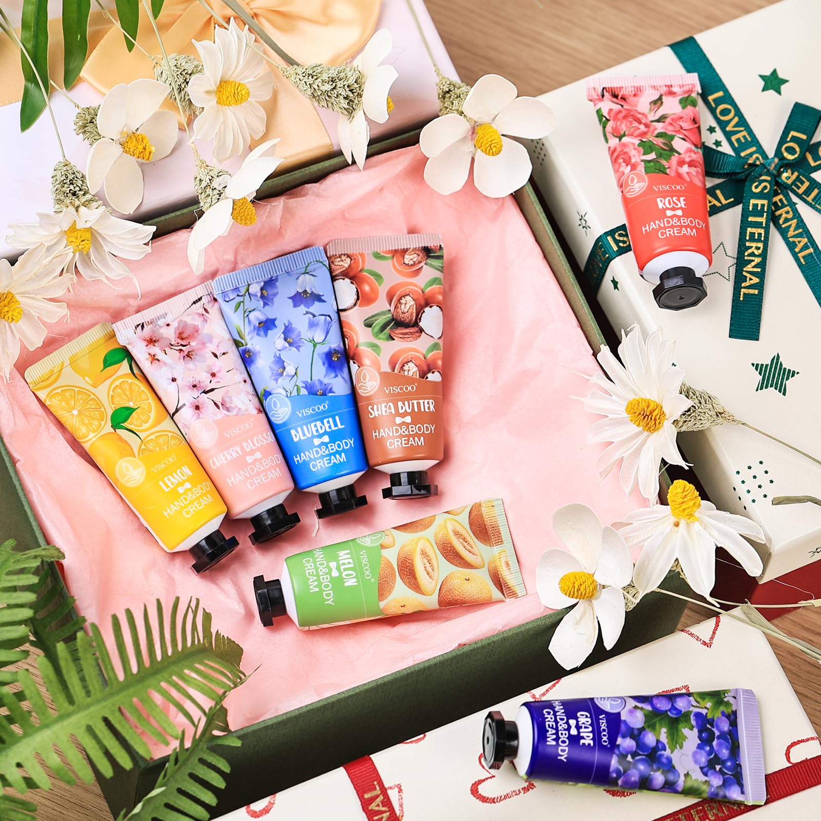 VISCOO Melon hand cream keeps hands hydrated with a fruity fragrance.