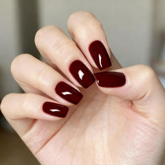 Close-up of Vishine Gelpolish showing long-lasting shine