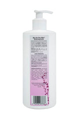 Close-up of Vitabath Moisturizing Lotion Plus cream texture for quick absorption.