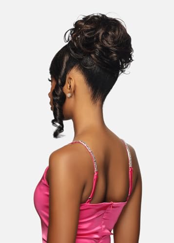 Fringed bangs on BPB-JULIET create a soft, modern frame.