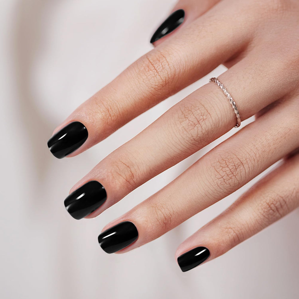Vneffabler all-black square nails close-up showing durable gel finish for daily wear.