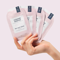 VOESH Dual-grit nail file for fast smoothing and professional-looking nails.