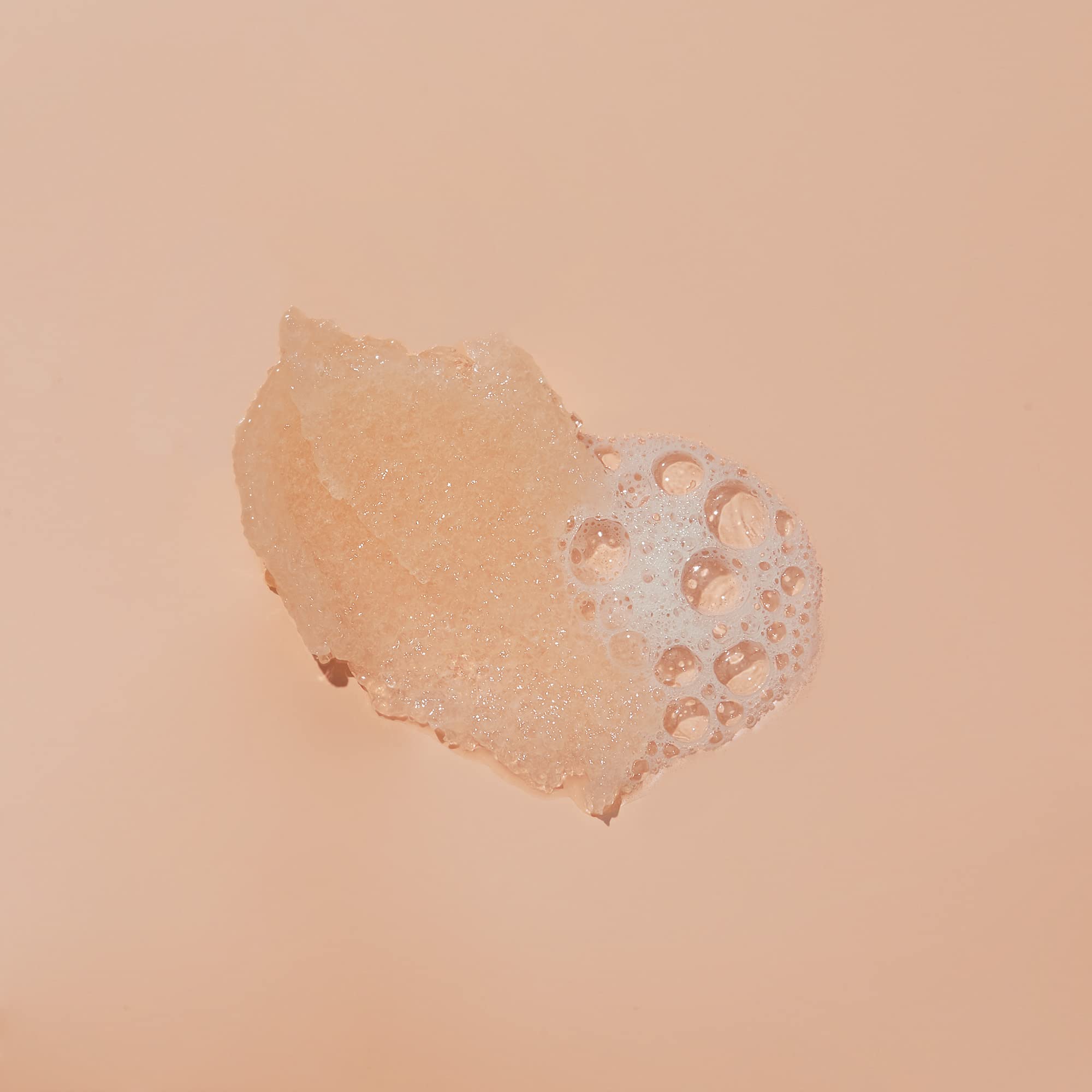 VOESH Citrus Crush transforming into a rich lather for cleansing.