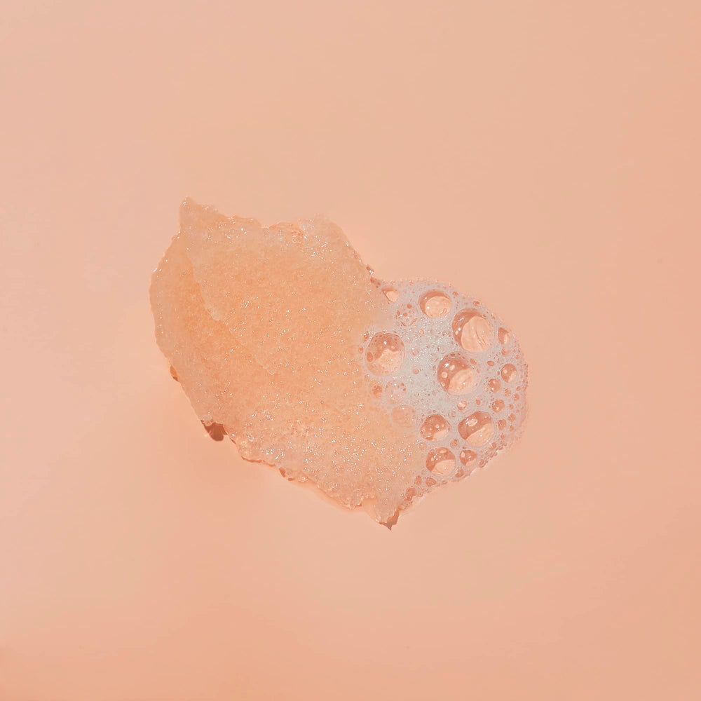 VOESH Citrus Crush transforming into a rich lather for cleansing.