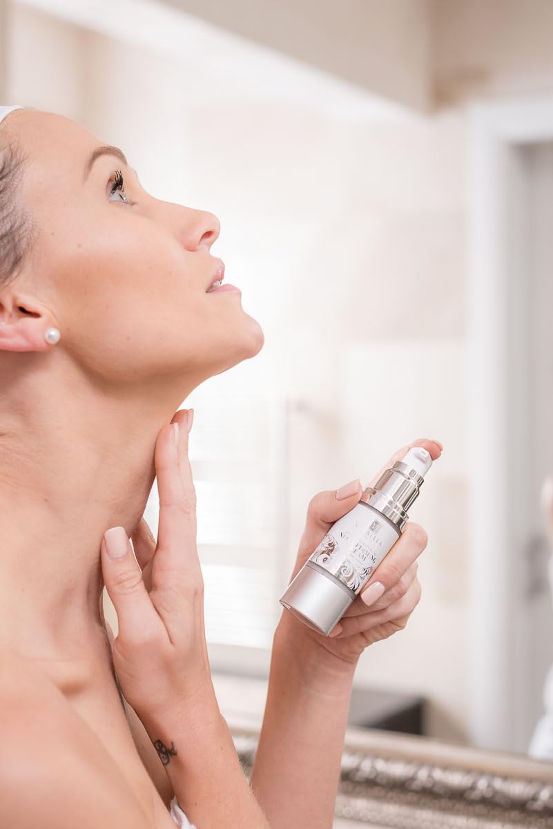 VOIBELLA BEAUTY Anti-Aging Neck Cream spotlight emphasizes premium packaging.