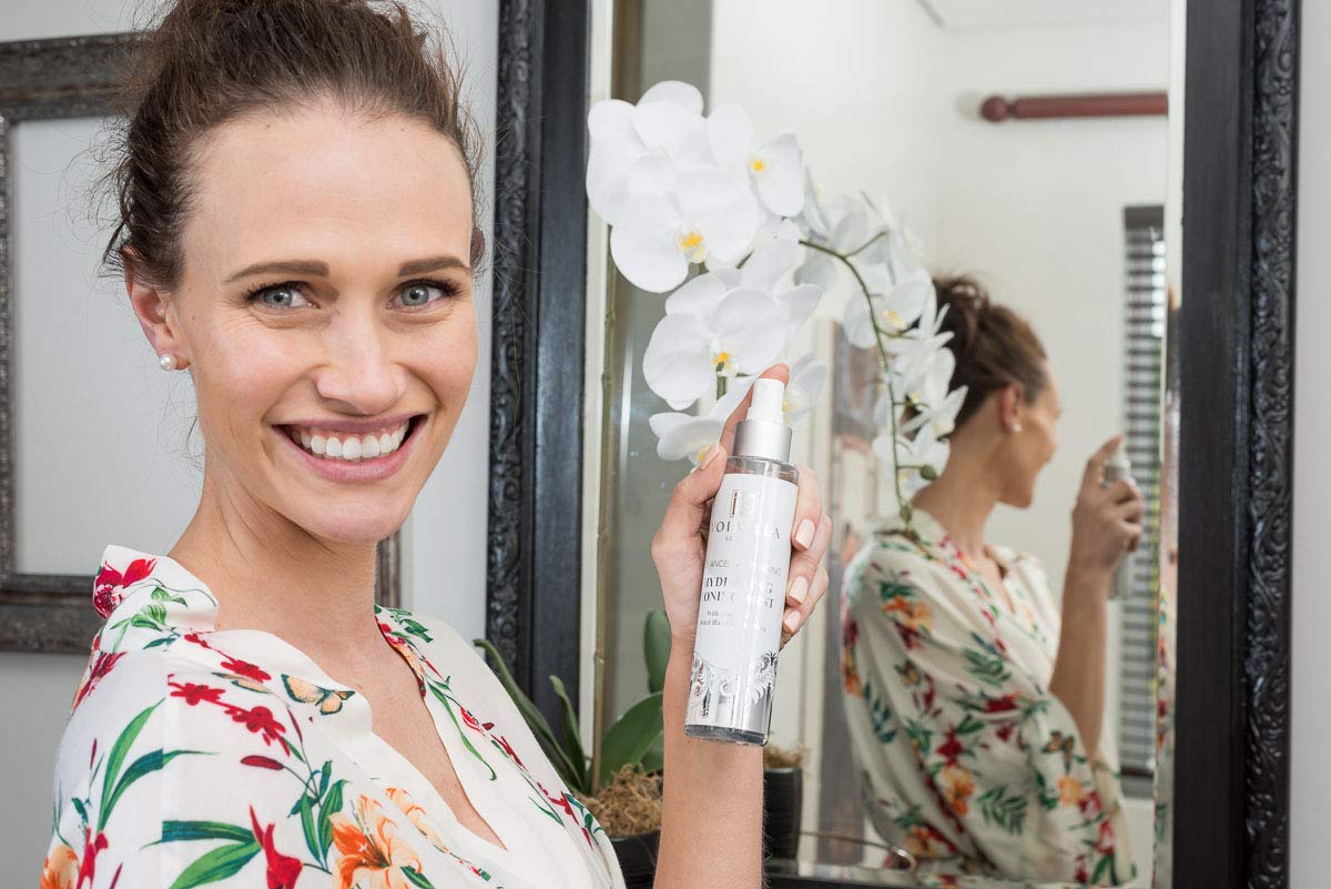 VOIBELLA BEAUTY toner pore-tightening effect after application.