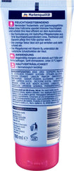 Volans Balea Urea Foot Cream application shot highlighting quick absorption.