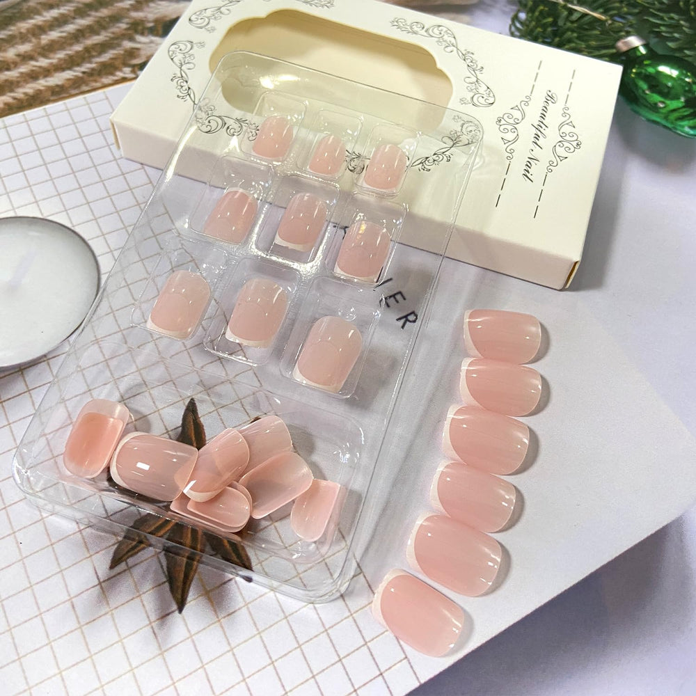 Vopintpy adhesive tabs demonstrate fast, glue-free nail application.