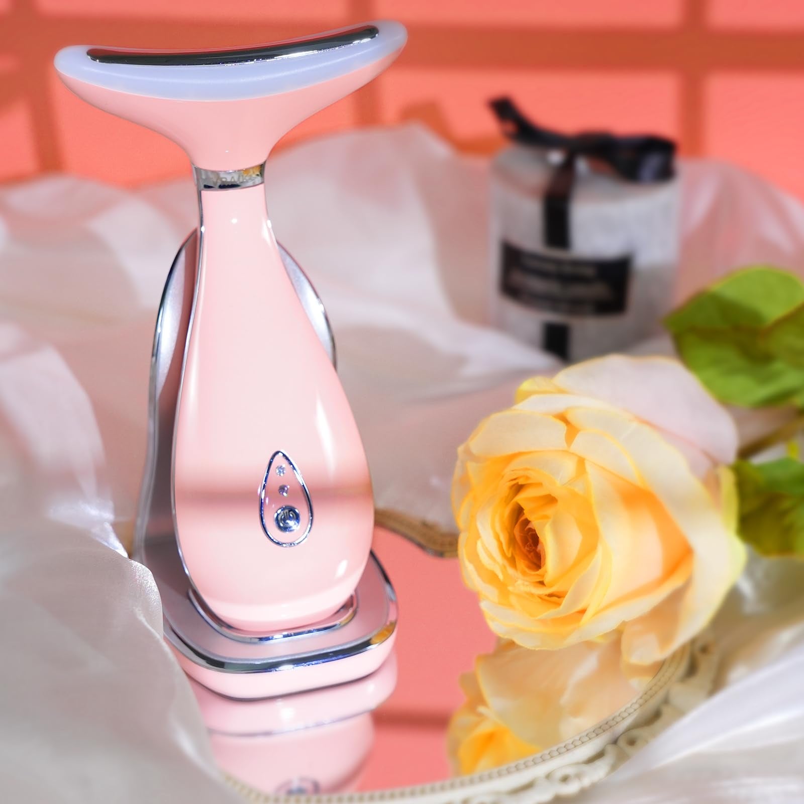 VRAIKO Lily stand and accessories organize your at-home spa setup